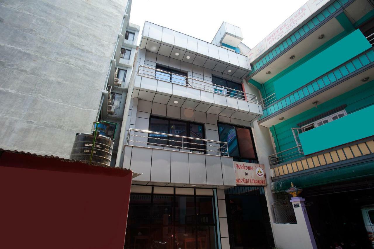 Hotel Crossroads Катманду Екстериор снимка
